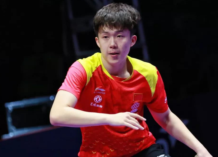 引了众多拥 引了众多拥