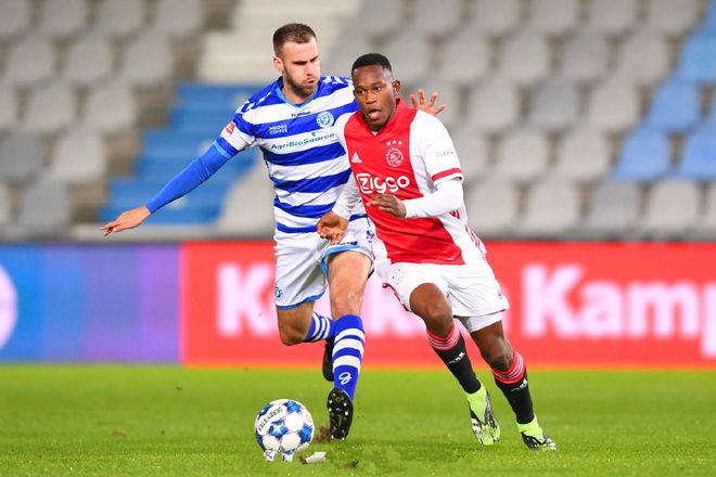 詹姆斯作为 詹姆斯作为