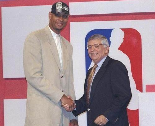 定格在了 定格在了